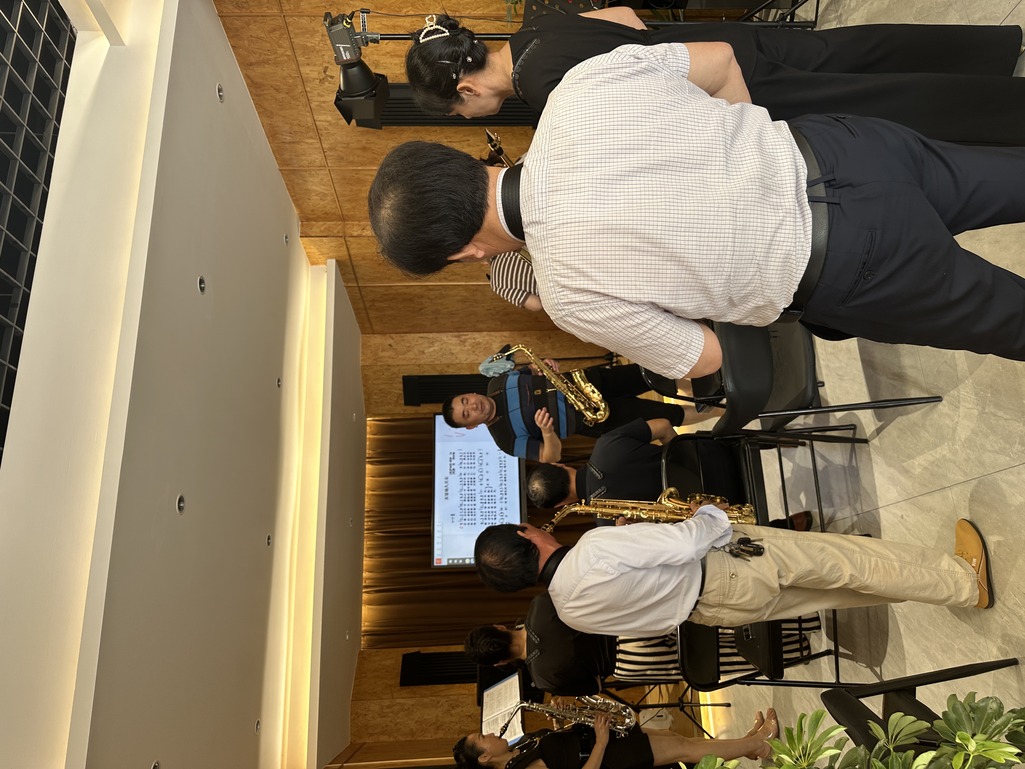 劳伦·卡士顿萨克斯公益音乐教室项目记录